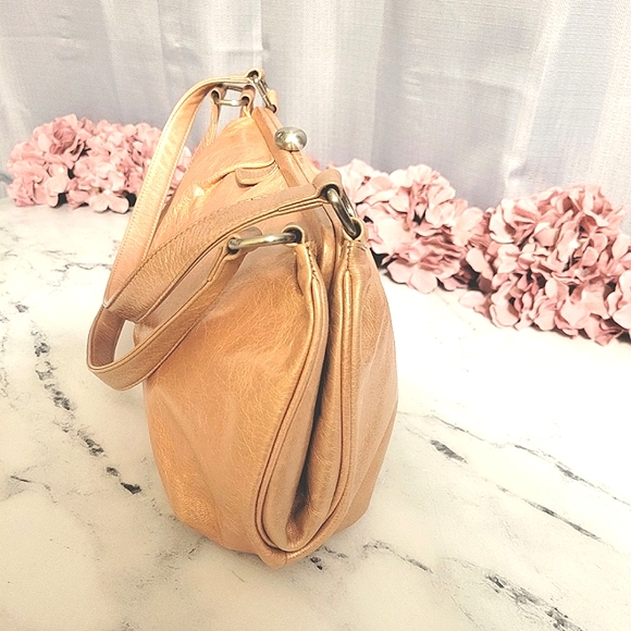 HOBO Int'l Metallic Rose Gold/Rosé Champagne Leather Satchel Shoulder Bag - Picture 5 of 9